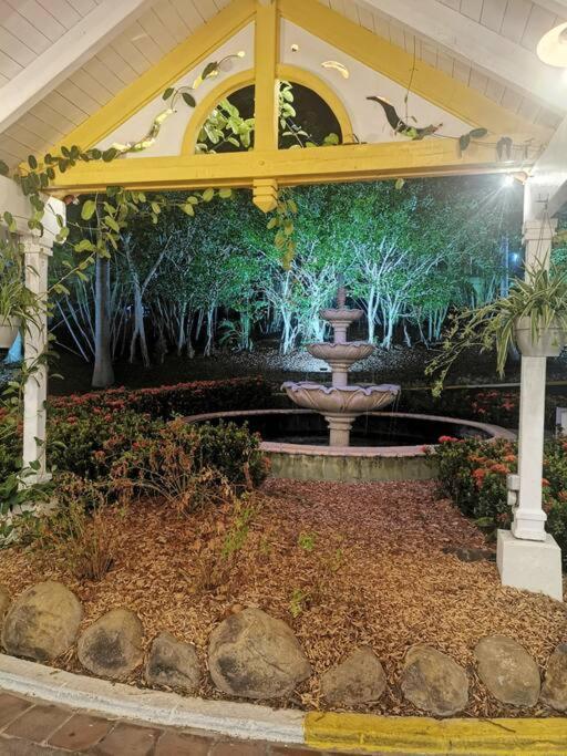 Appart T3 Village Vacances Sainte-Anne Courcelles Sucrerie Exterior foto