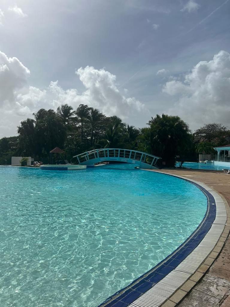 Appart T3 Village Vacances Sainte-Anne Courcelles Sucrerie Exterior foto